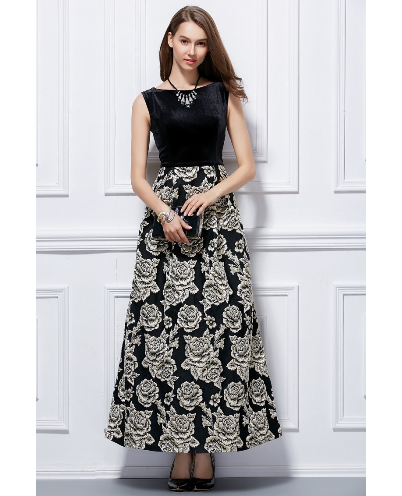 Elegant Black A-Line Scoop Neck Embroidered Dress