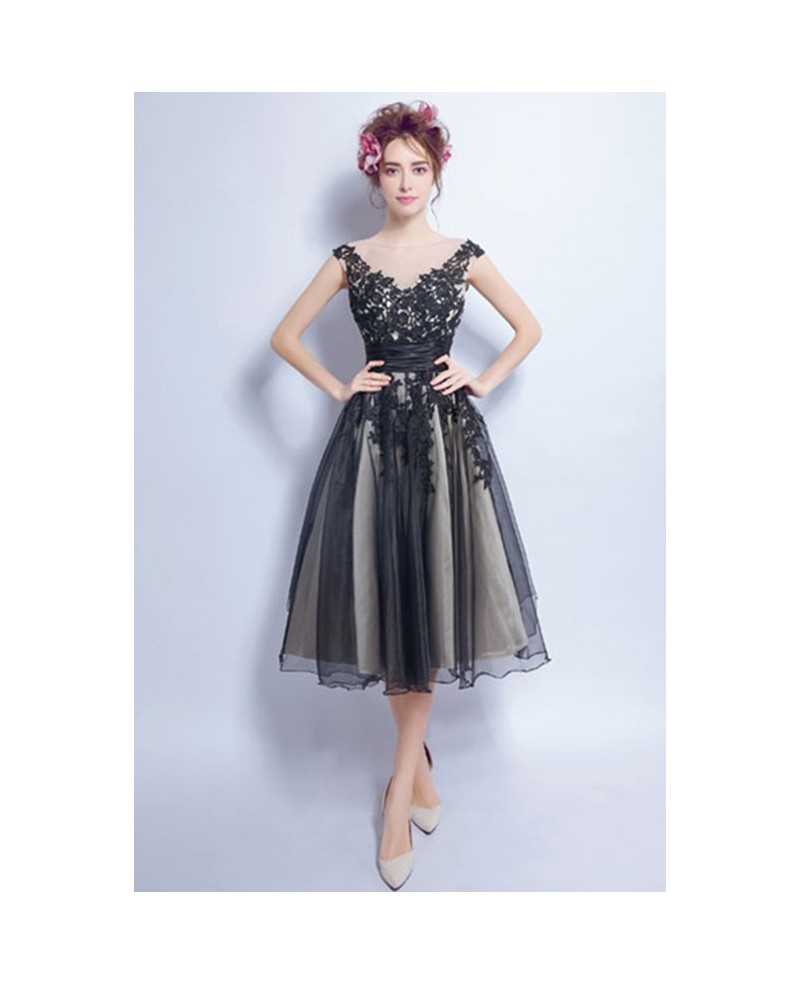 Vintage A-line V-neck Tea-length Tulle Prom Dress With Appliques Lace