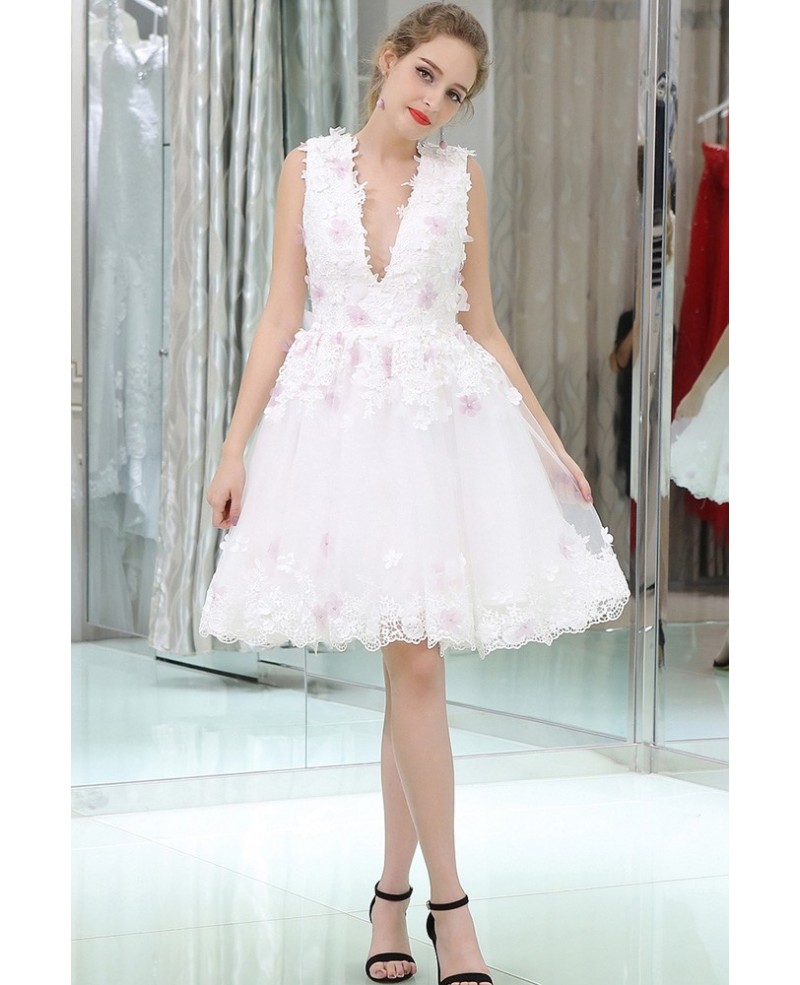 White Lace Deep V Short Prom Dress With Hand-made Flowers - Click Image to Close