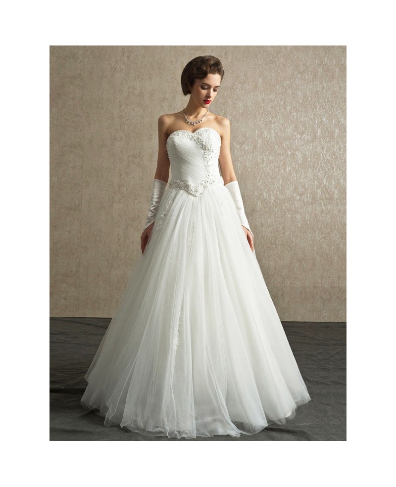 Beautiful A-line Sweetheart Tulle Wedding Dress with Beading