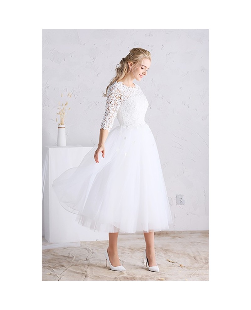 Gorgeous A-line Scoop Neck Tea-length Tulle Wedding Dress With Sleeves