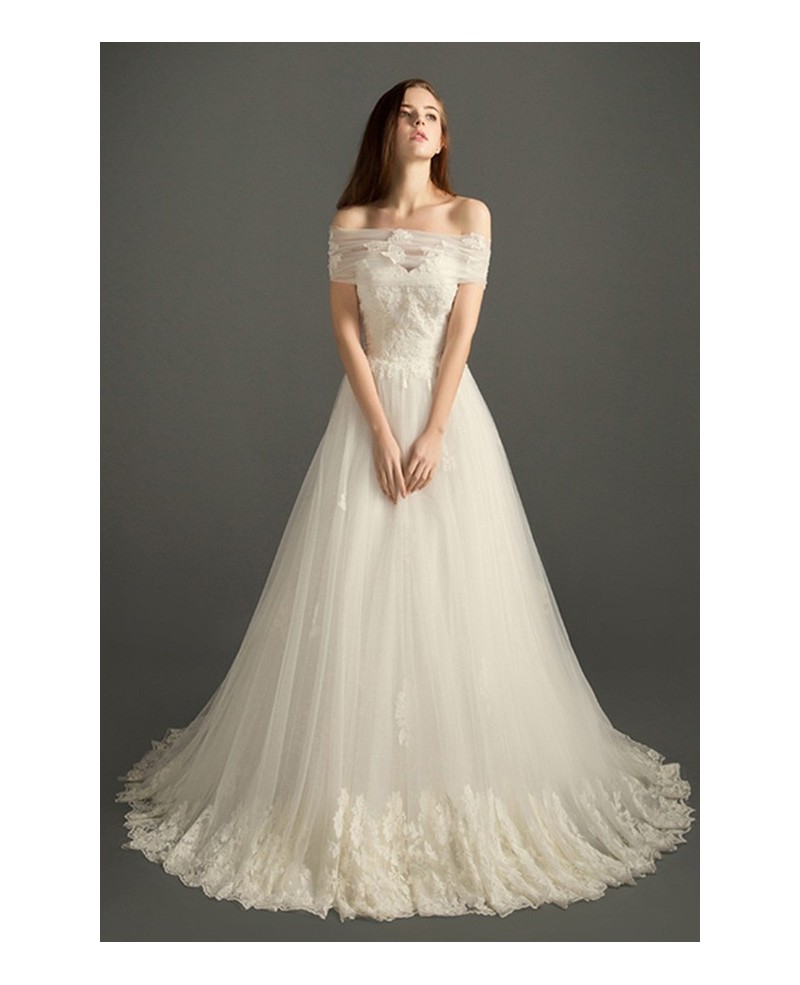 Romantic Ball-gown Sweetheart Court Train Tulle Wedding Dress With Appliques Lace