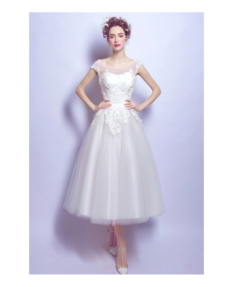 Vintage A-line Scoop Neck Tea-length Tulle Wedding Dress With Appliques Lace - Click Image to Close