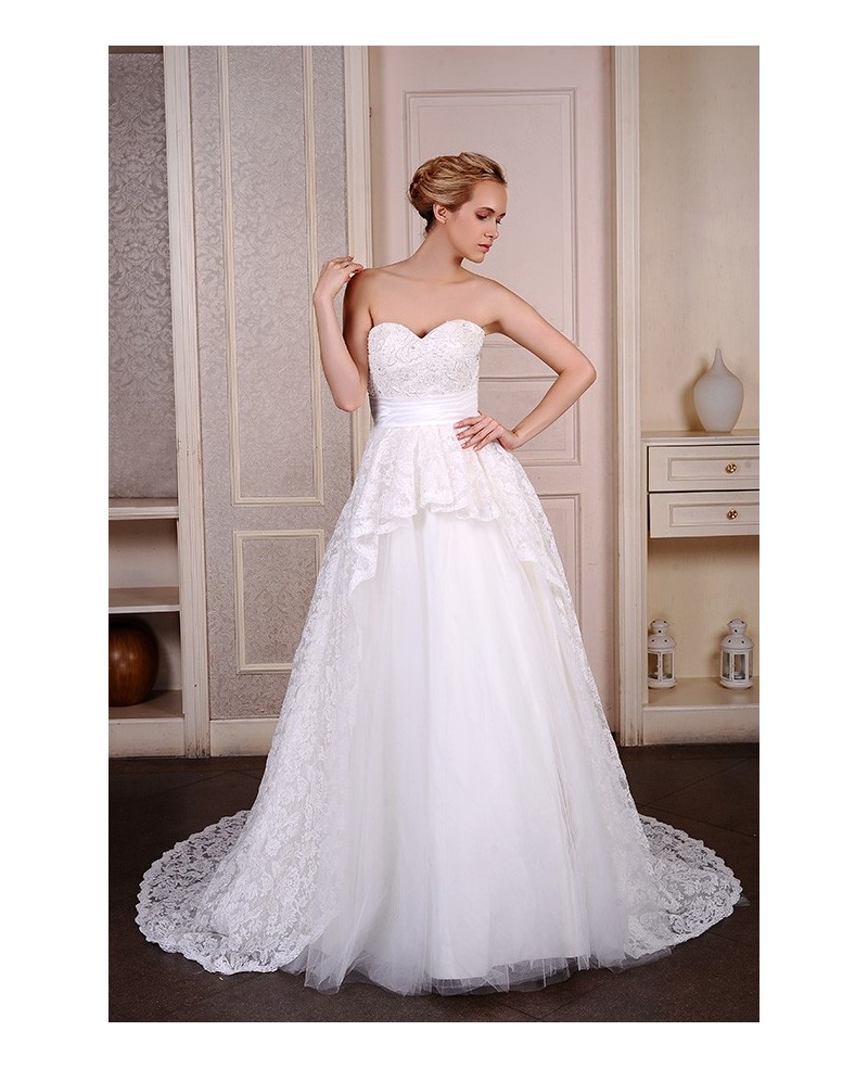 Ball-Gown Sweetheart Court Train Tulle Wedding Dress With Beading Appliques Lace