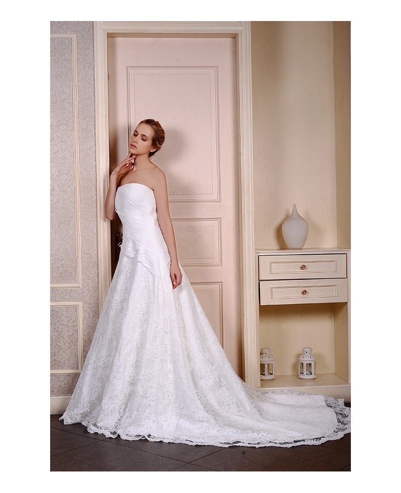 Ball-Gown Strapless Chapel Train Lace Organza Wedding Dress