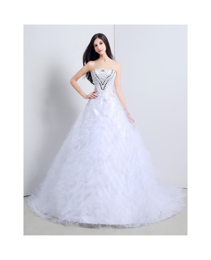 Ball-gown Strapless Chapel Train Wedding Dress