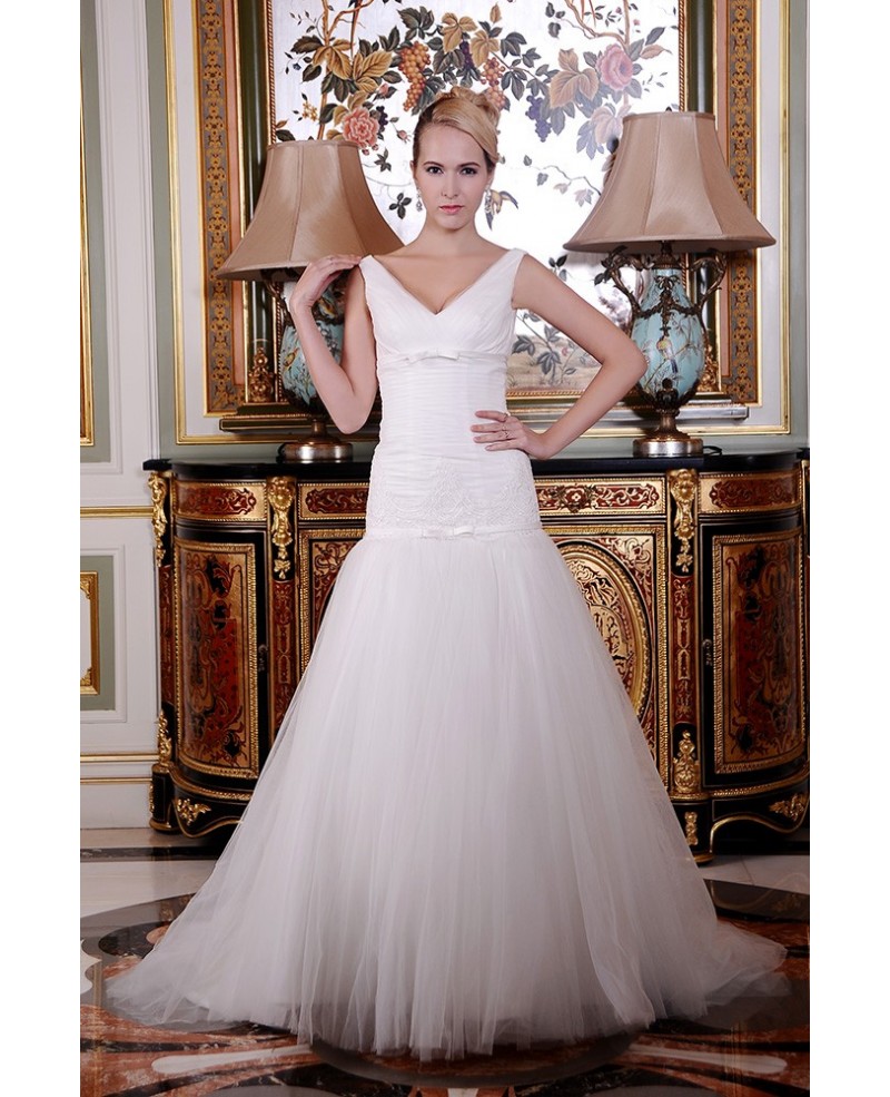 A-Line V-neck Court Train Organza Wedding Dress With Appliques Lace Pleated Bow - Click Image to Close