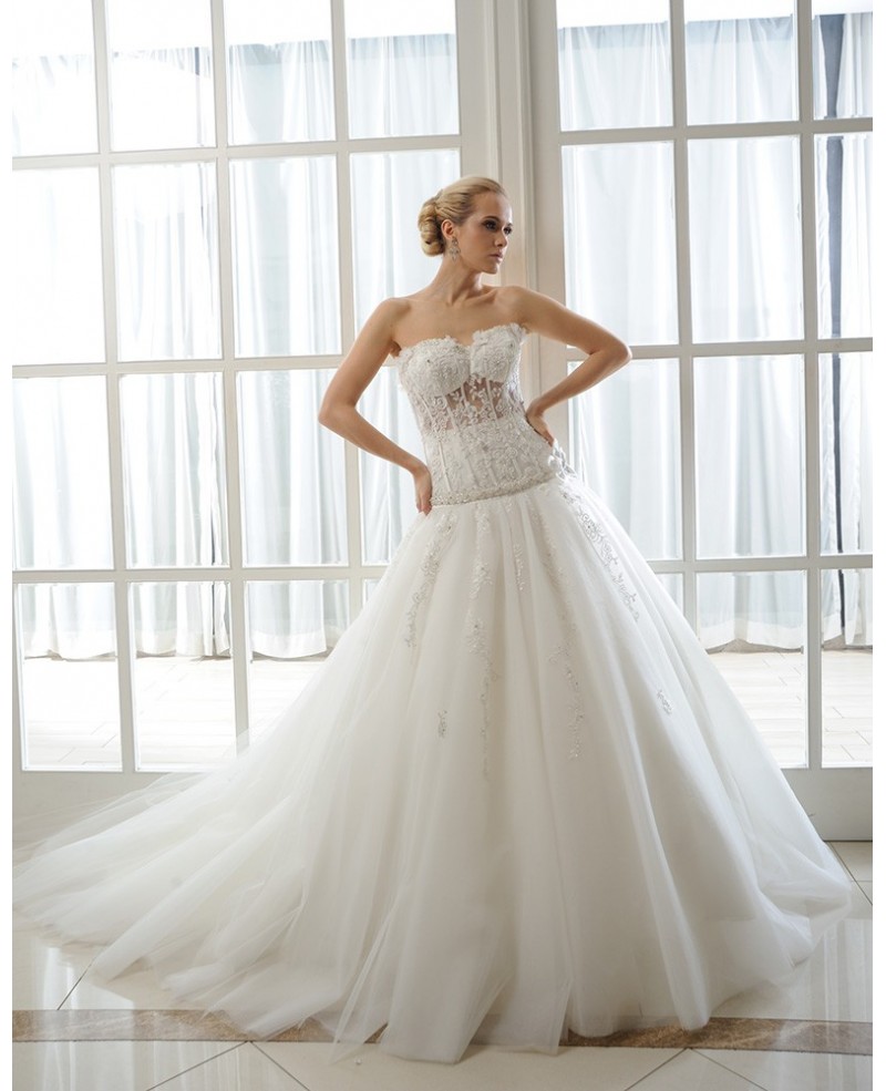 Ball-Gown Sweetheart Cathedral Train Tulle Wedding Dress With Beading Appliques Lace