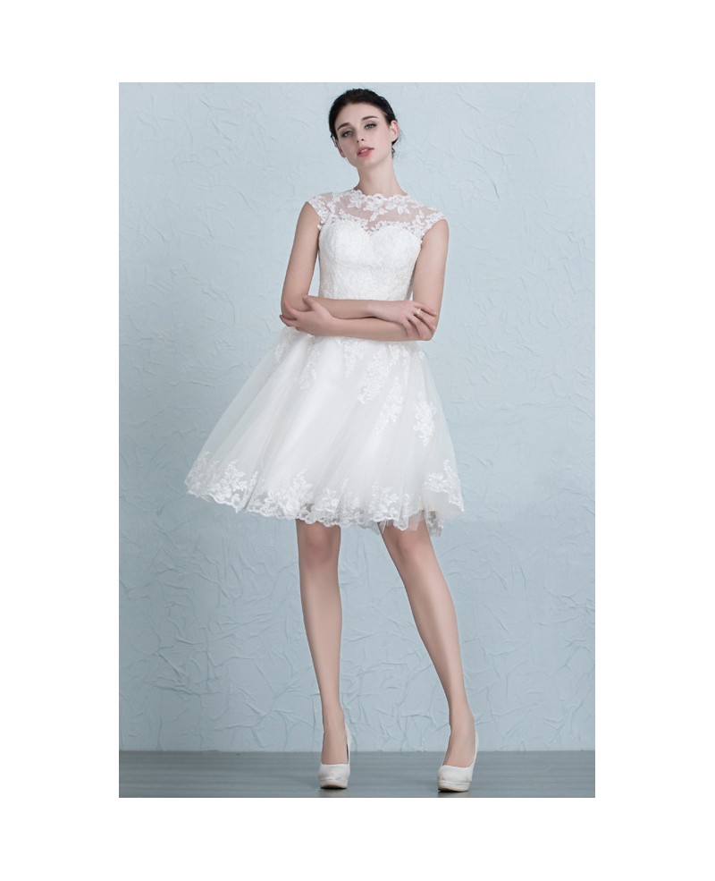 Vintage A-Line Scoop Neck Short Tulle Wedding Dress With Appliques Lace